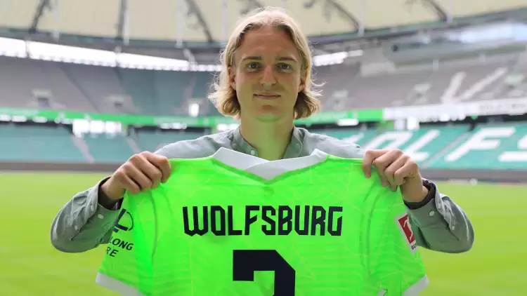 Wolfsburg, Köln'den Sebastiaan Bornauw'u transfer etti 