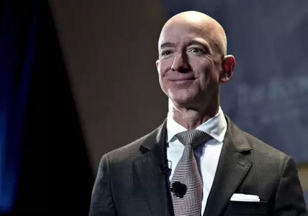 Jeff Bezos kimdir? Bezos ve 3 arkadaşı uzay yolculuğuna başladı