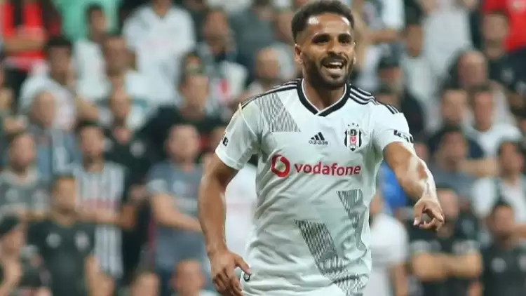 "Hem Douglas hem de Beşiktaş'la transferi görüşüyoruz"