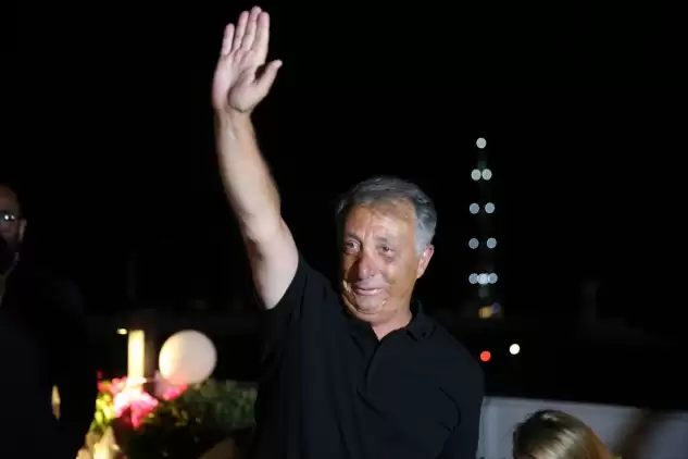Beşiktaş Başkanı Ahmet Nur Çebi'den transfer açıklaması