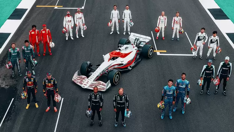 Formula 1'de 8 pilotun sözleşmesi bitiyor! Taşlar yerinden oynayacak