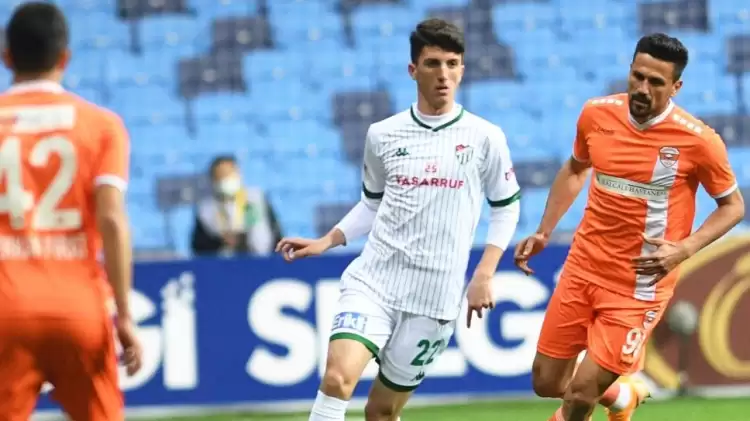 Bursaspor'un genç yıldızı Taha Altıkardeş'den transfer açıklaması