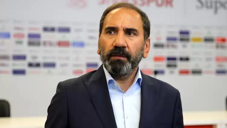 Sivasspor'un transferini Mecnun Otyakmaz açıkladı: Azubuike kiralanıyor 