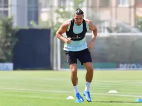 Başakşehir'de Crivelli sakatlığı atlattı, antrenmanlara başladı