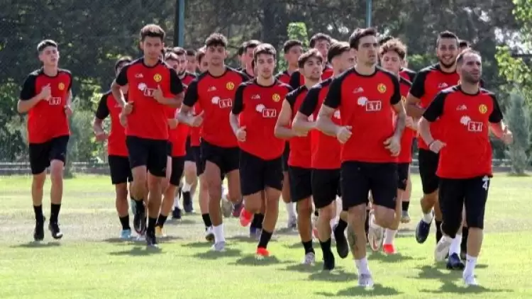 Eskişehirspor, Cem Karaca yönetiminde yeni sezon hazırlıklarına başladı