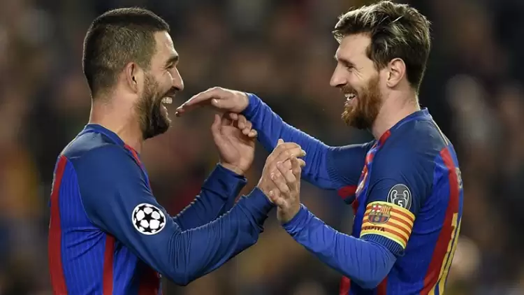 Arda Turan'dan Messi paylaşımı: “Sen tarihin en büyüğüsün”