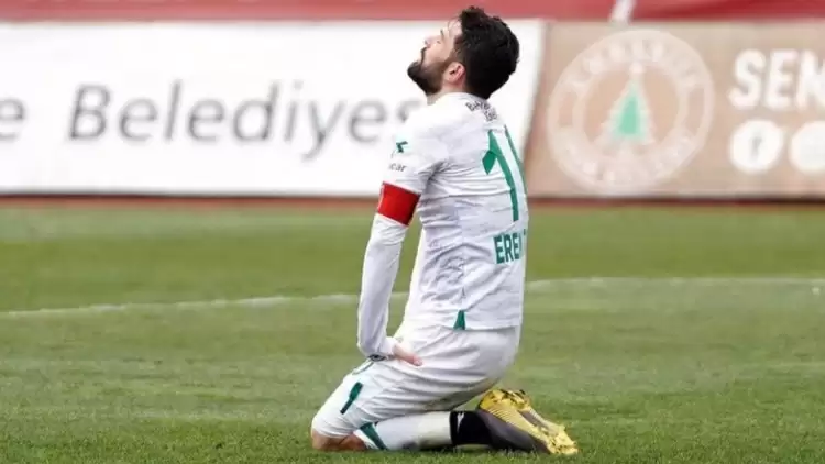 Giresunspor'da 2 futbolcuyla yollar ayrıldı