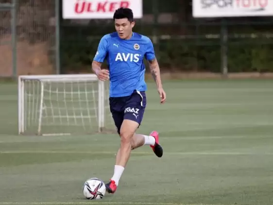 Fenerbahçe'de yeni transfer Min-Jae Kim ilk antrenmanına çıktı