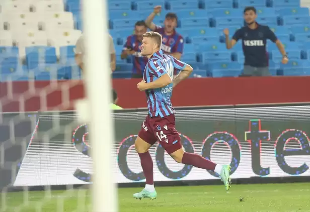 Andreas Cornelius, ilk golünü Roma'ya attı