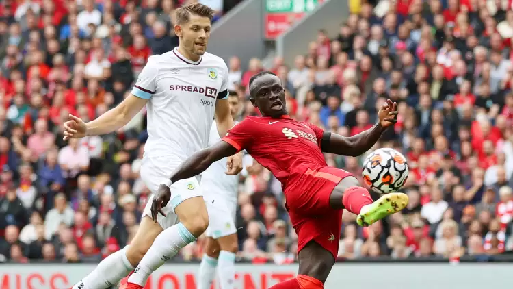 Premier Lig'de Liverpool, Burnley'i 2-0 mağlup etti!