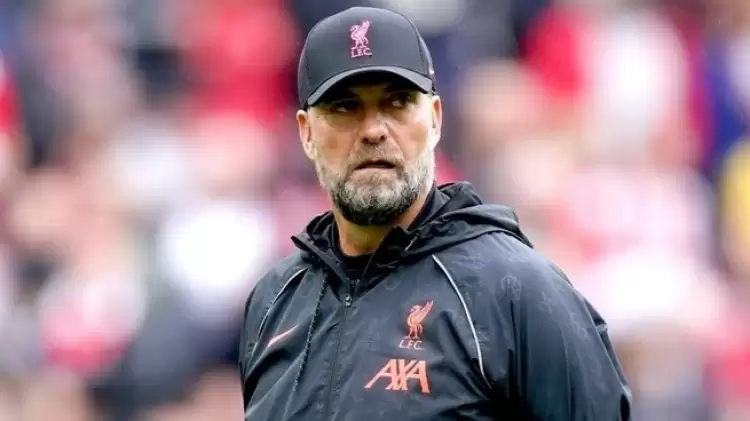 Liverpool Teknik Direktörü Jürgen Klopp, gözlük kullanmayı bıraktı