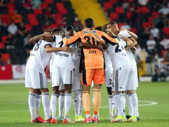 Beşiktaş'ın Karagümrük maçı kadrosu belli oldu! İşte eksik futbolcular...