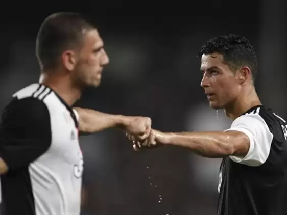 Merih Demiral, Manchester United'a transfer olan Ronaldo'ya veda etti