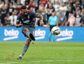 Beşiktaş'a Alex'ten iyi haber!