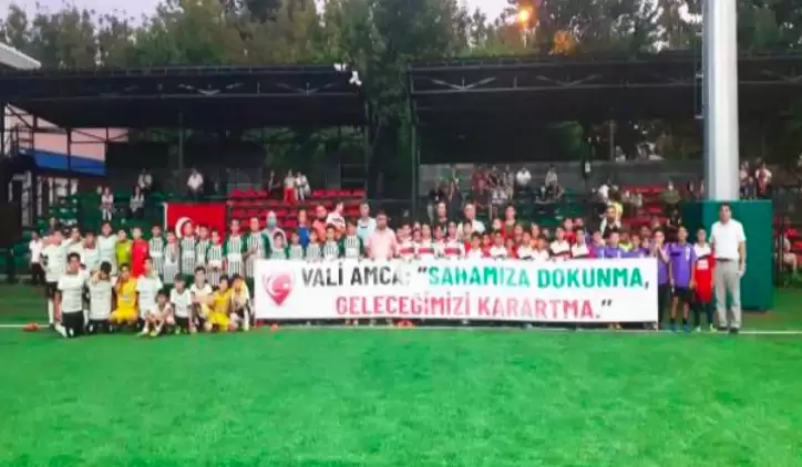 Yalova'da 25 kulüp, valiliğe karşı saha savunmasında