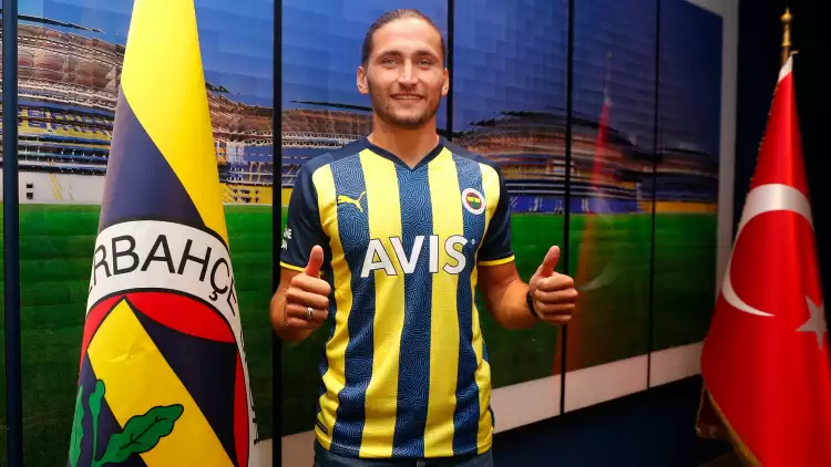 Fenerbahçe, Miguel Crespo'yu transfer ettiğini açıkladı