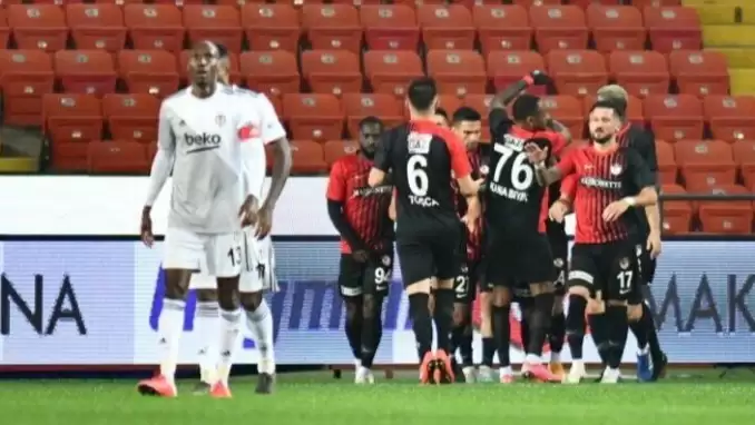 Gaziantep FK,  defans oyuncusuyla yollarını ayırdı