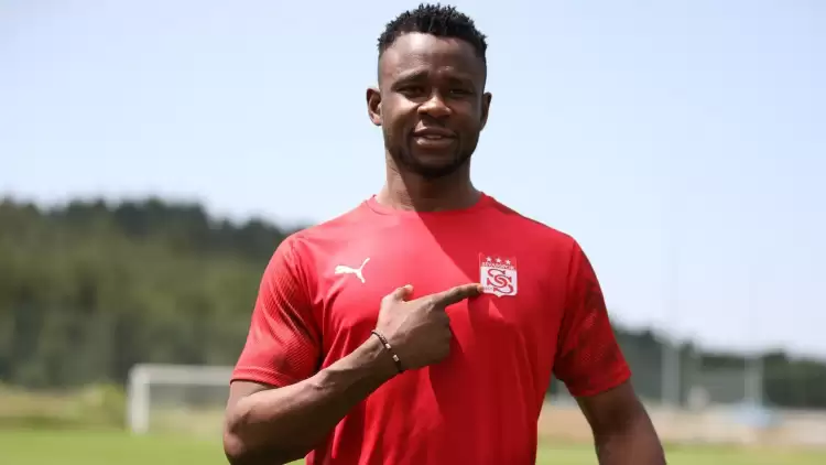 Sivasspor’a Fenerbahçe maçı öncesi Leke James’ten kötü haber