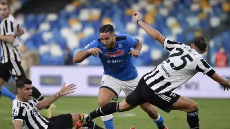 Napoli, Juventus'u 2-1 mağlup etti!