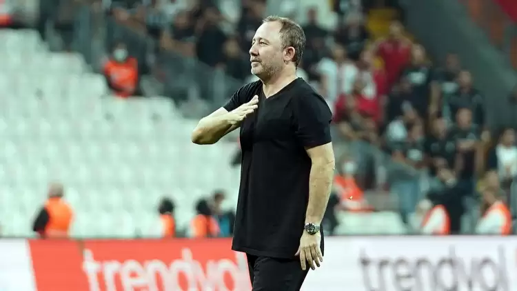 'Bırakmam Seni Sergen Yalçın…' Tribünlerden mesaj