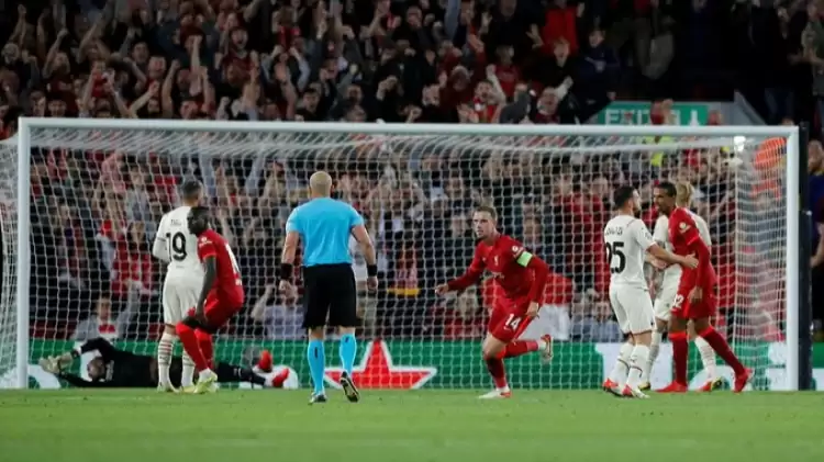 Liverpool gol düellosunda Milan'ı devirdi: 3-2