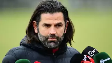 İbrahim Üzülmez: ''Boştayım, dondurma satıyorum"