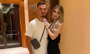 Berisha'nın eşinden paylaşım: "Eşim hakkında söylediğiniz sözlere..."