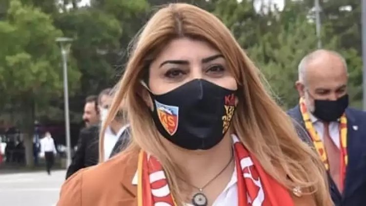Berna Gözbaşı iki maçı işaret etti: Galatasaray ve Giresunspor...