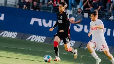 Fenerbahçe'nin rakibi Eintracht Frankfurt, Köln'e takıldı