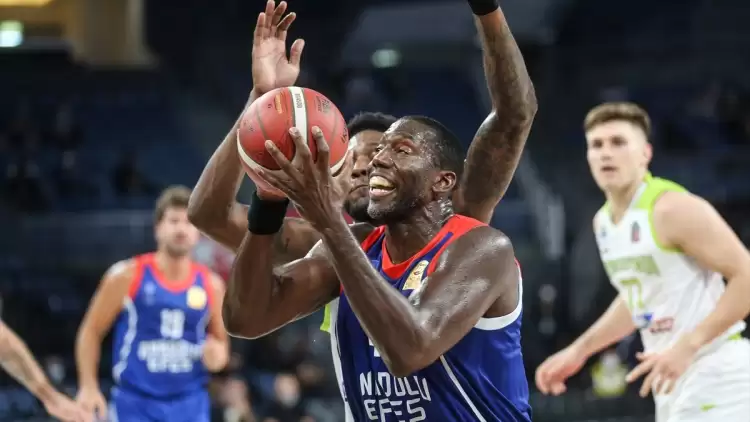 Anadolu Efes, Yukatel Merkezefendi Belediyesi'ni 94-93 mağlup etti