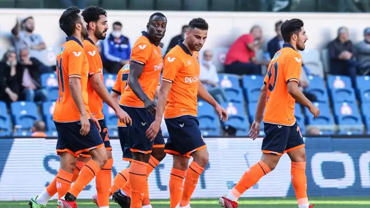 Başakşehir, sahasında Çaykur Rizespor'u 3-0 yendi