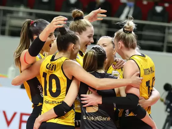 Voleybol | Eczacıbaşı'nı geçen Vakıfbank, Spor Toto Şampiyonlar Kupası'nı kazandı