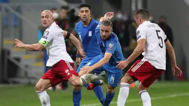 Yunanistan'ı Bakasetas ile Pelkas galibiyete taşıdı
