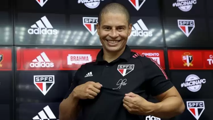 Sao Paulo'da Hernan Crespo bıraktı, gözler Alex de Souza'ya döndü