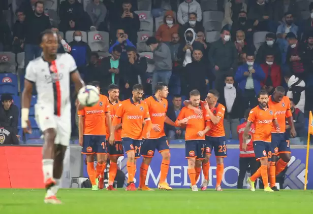 Medipol Başakşehir 3-2 Beşiktaş (Maç özeti)