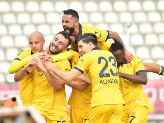 TFF 1 Lig | Zirve aşkına! Ankaragücü, Bandırma'dan galip döndü