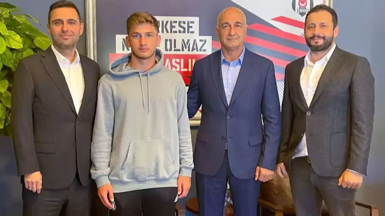 ajansspor: Beşiktaş, Semih Kılıçsoy ile profesyonel sözleşme imzaladı