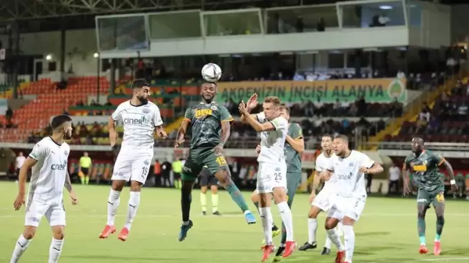 Alanyaspor'a Awaziem'den kötü haber