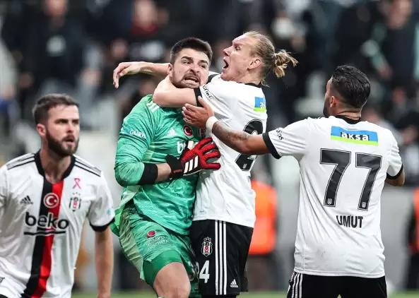 Ersin Destanoğlu, Mostafa Mohamed'in penaltısına gol izni vermedi!