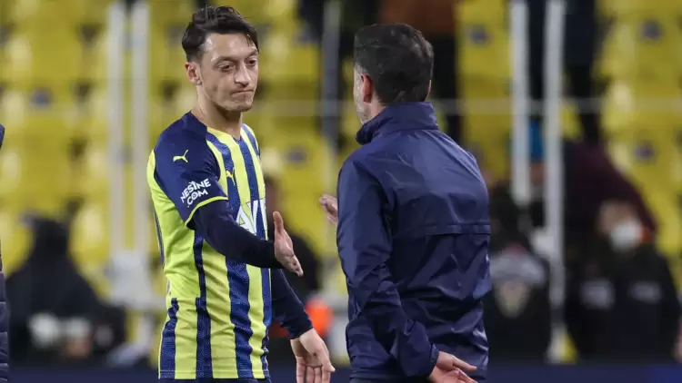 Fenerbahçe'de Mesut Özil, Konyaspor maçının kadrosuna alınmadı