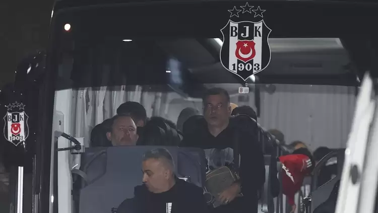 Beşiktaş kafilesi İstanbul'a geldi! Taraftardan takıma destek...