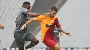 Oyunda kaldı, hatasından gol oldu!