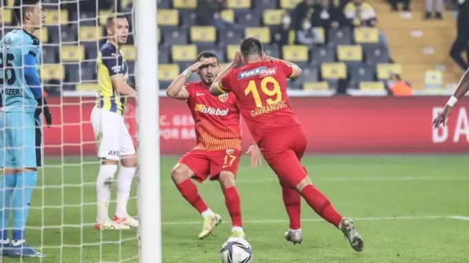 Mario Gavranovic gollerine devam ediyor