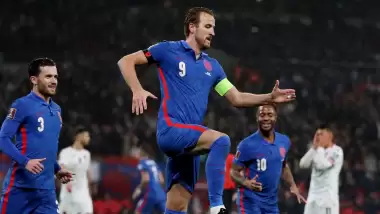 Harry Kane hat-trick yaptı, İngiltere farklı kazandı
