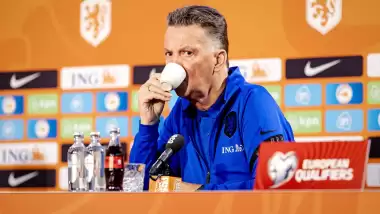 Louis van Gaal'den hükümete seyirci tepkisi: "Çok yazık"