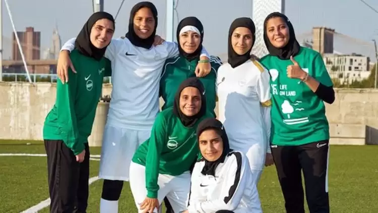 Suudi Arabistan'da ilk kez Kadın Futbol Ligi başladı