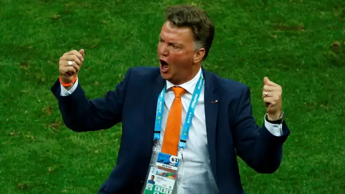 VİDEO - Hollanda Milli Takım Teknik Direktörü Louis van Gaal sakatlandı
