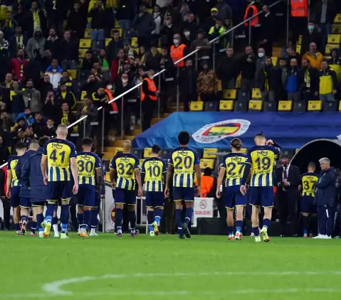 Fenerbahçe'de flaş karar! Geldiği gibi gidiyor...