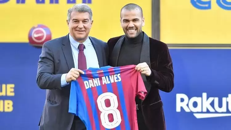 Barcelona'ya geri dönen Dani Alves'in maaşı şaşırttı! 