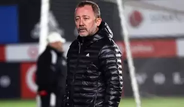 Sergen Yalçın'dan flaş karar! 4 futbolcu...